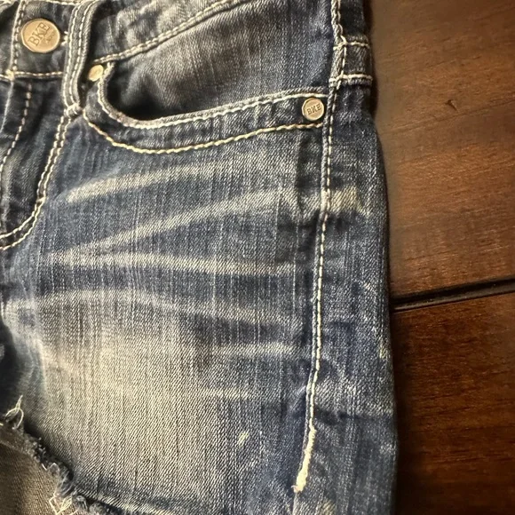 COPY - BKE STELLA CUT-OFF JEAN SHORTS - Picture 10 of 10